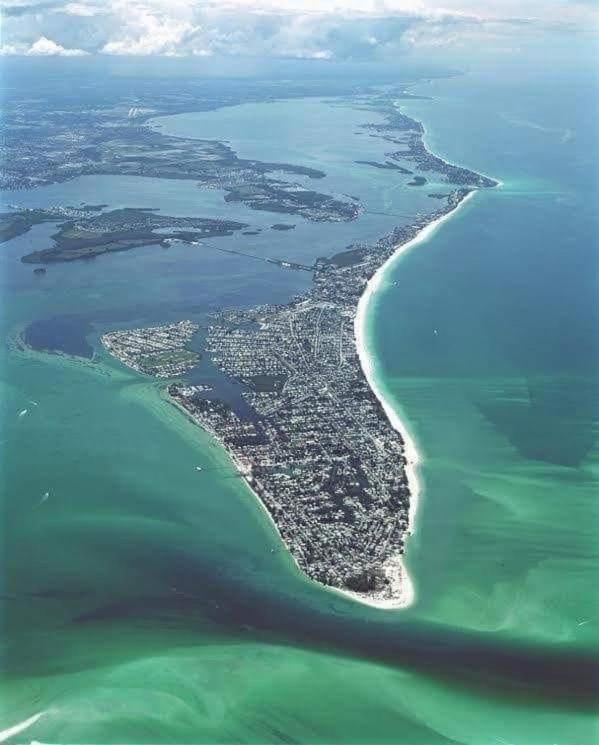 Beach Getaway Pool Condo Between The Island Marina And Beach Bradenton Beach Ngoại thất bức ảnh