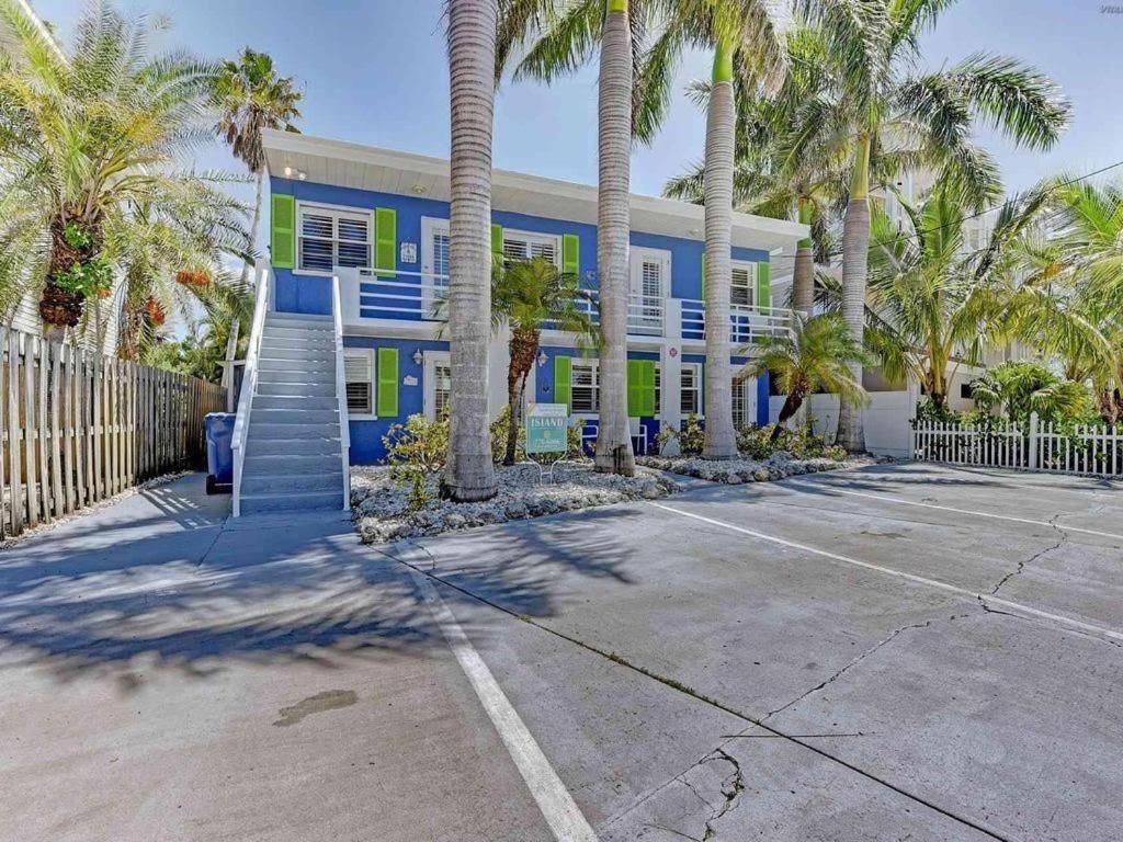 Beach Getaway Pool Condo Between The Island Marina And Beach Bradenton Beach Ngoại thất bức ảnh