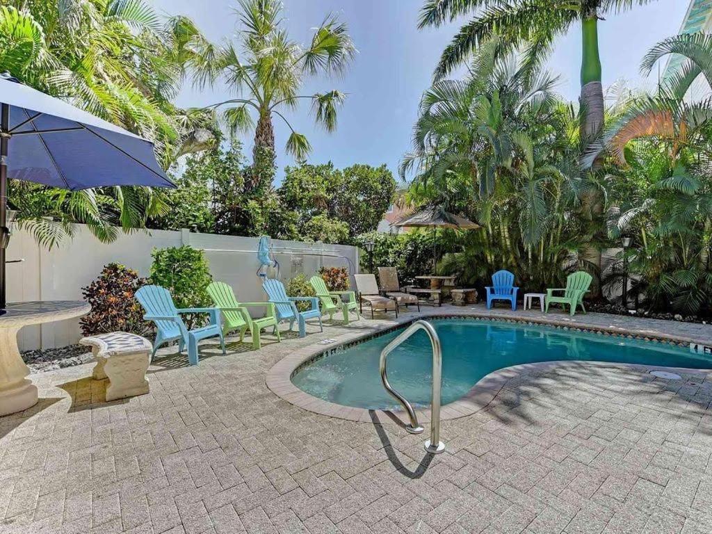 Beach Getaway Pool Condo Between The Island Marina And Beach Bradenton Beach Ngoại thất bức ảnh